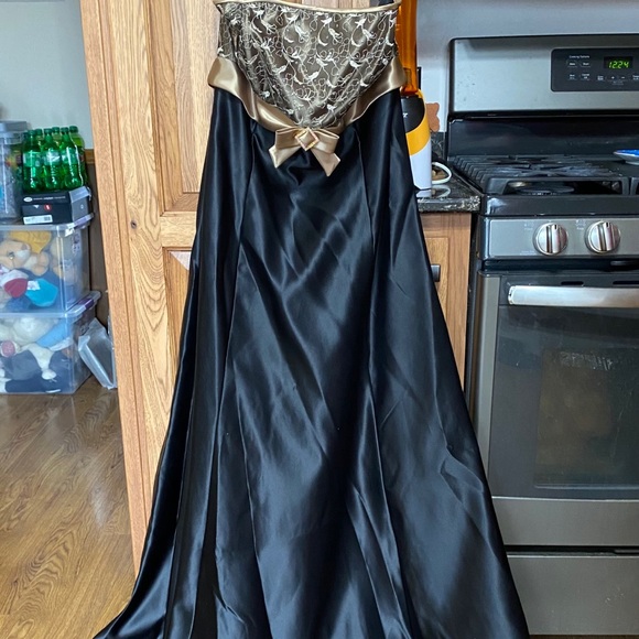 Jessica McClintock Full Length Prom/Party Dress - Picture 1 of 5